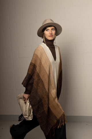 Handwoven Poncho - Proyecto Origenes